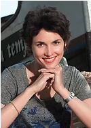 Églantine Éméyé.